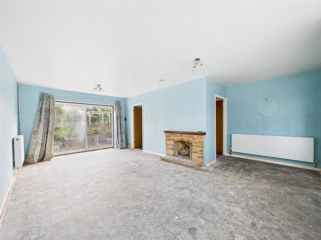 Property photo 2 of 19 Cam02885G0-Pr0515-Still001.Jpg