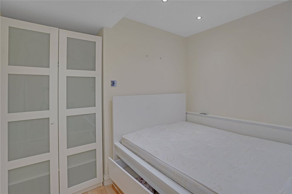 Property photo 3 of 14 Picture No. 11