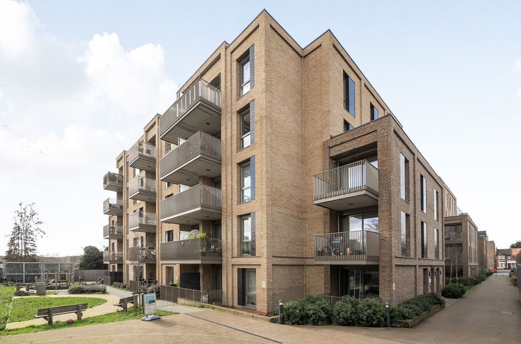 Property photo 1 of 10