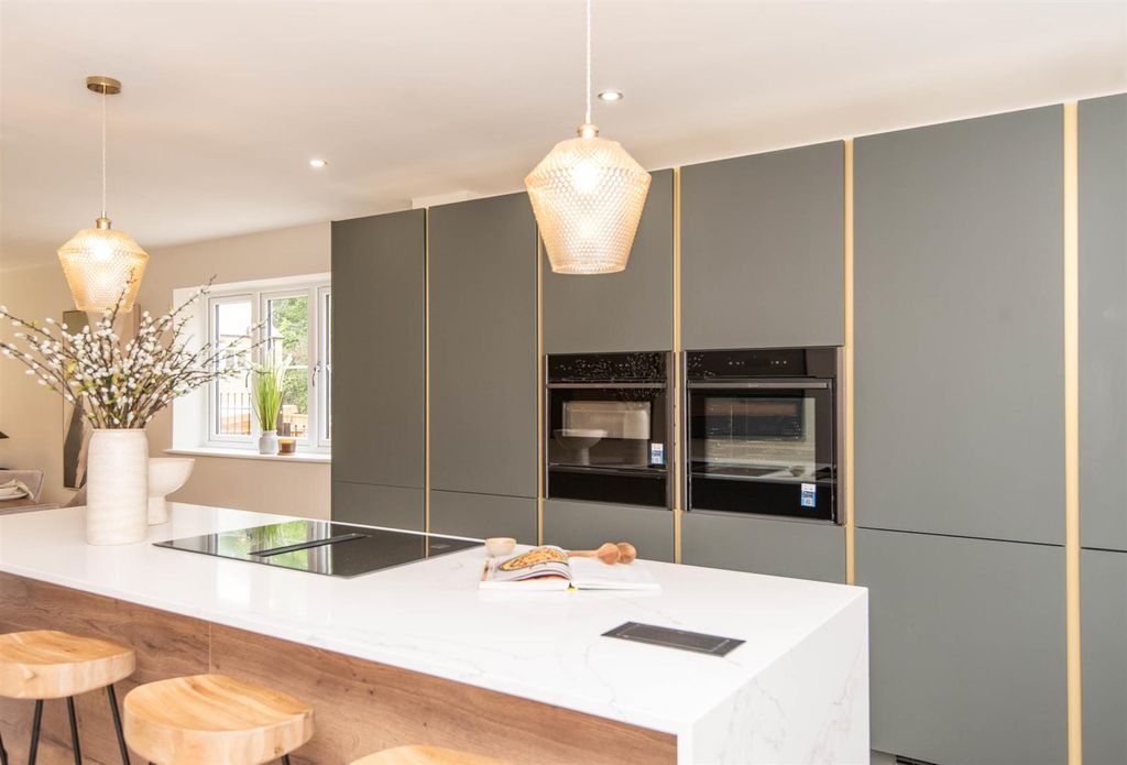 Property photo 2 of 17 Saq738.Jpg