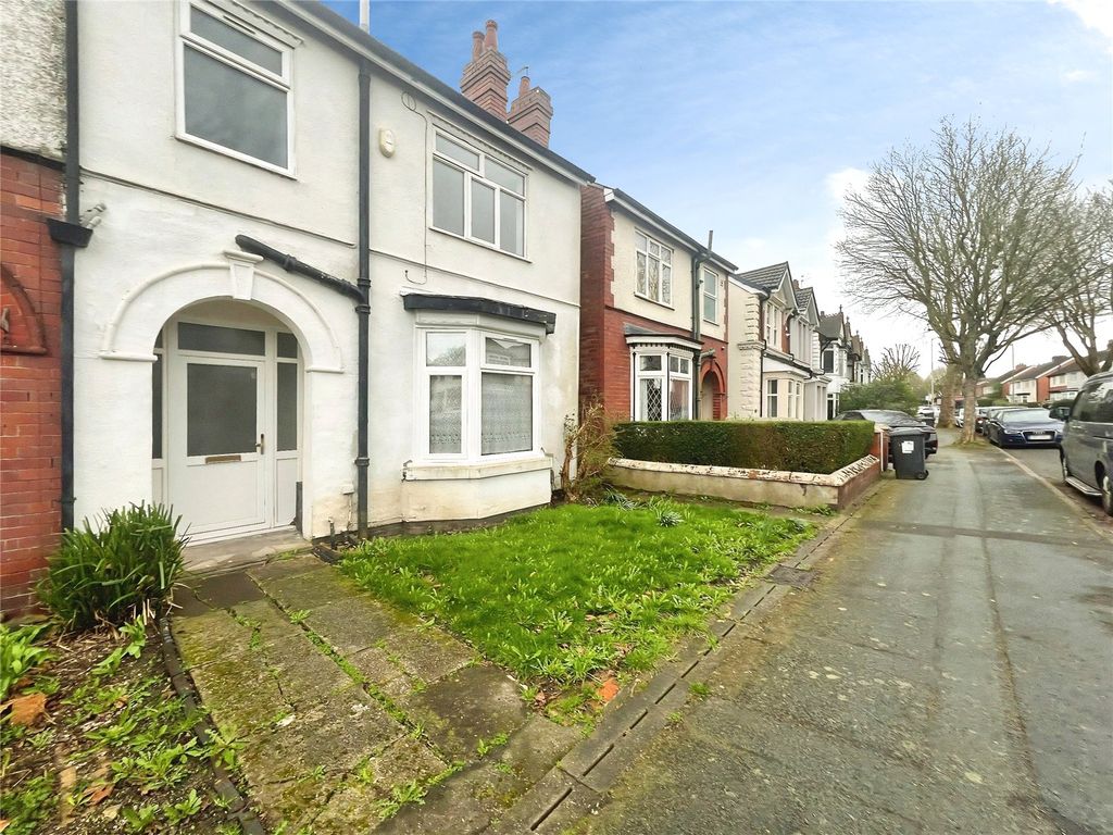 Property photo 1 of 15 Front