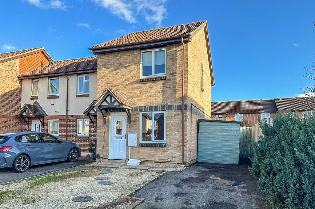 Property photo 1 of 11