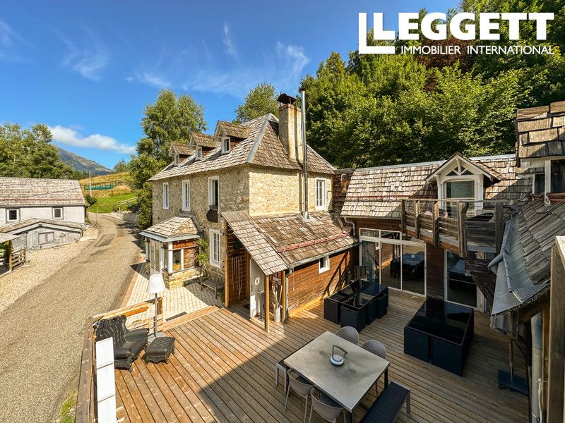 Property photo 1 of 10