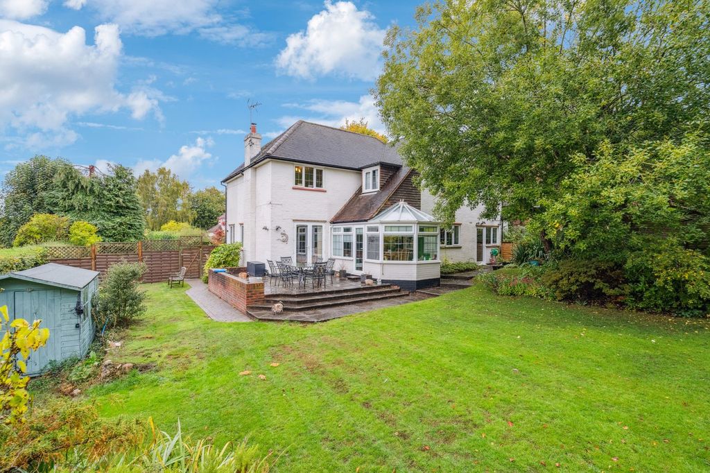 Property photo 2 of 26