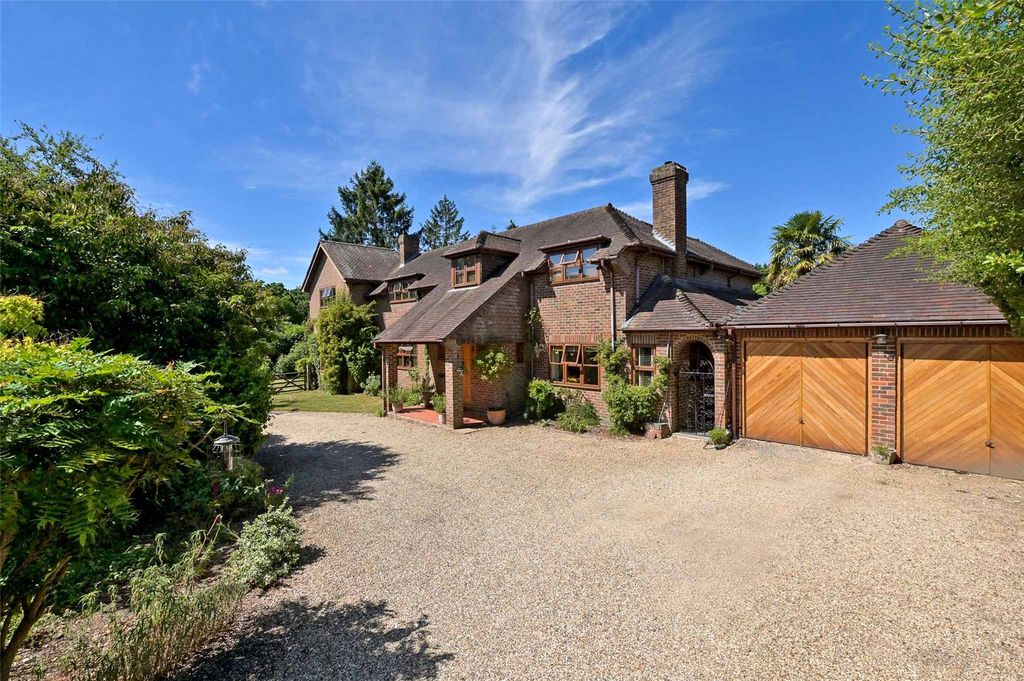 Property photo 1 of 20 Front