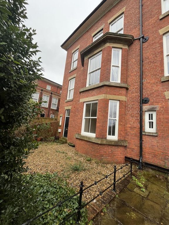 Property photo 2 of 12 Rear Garden