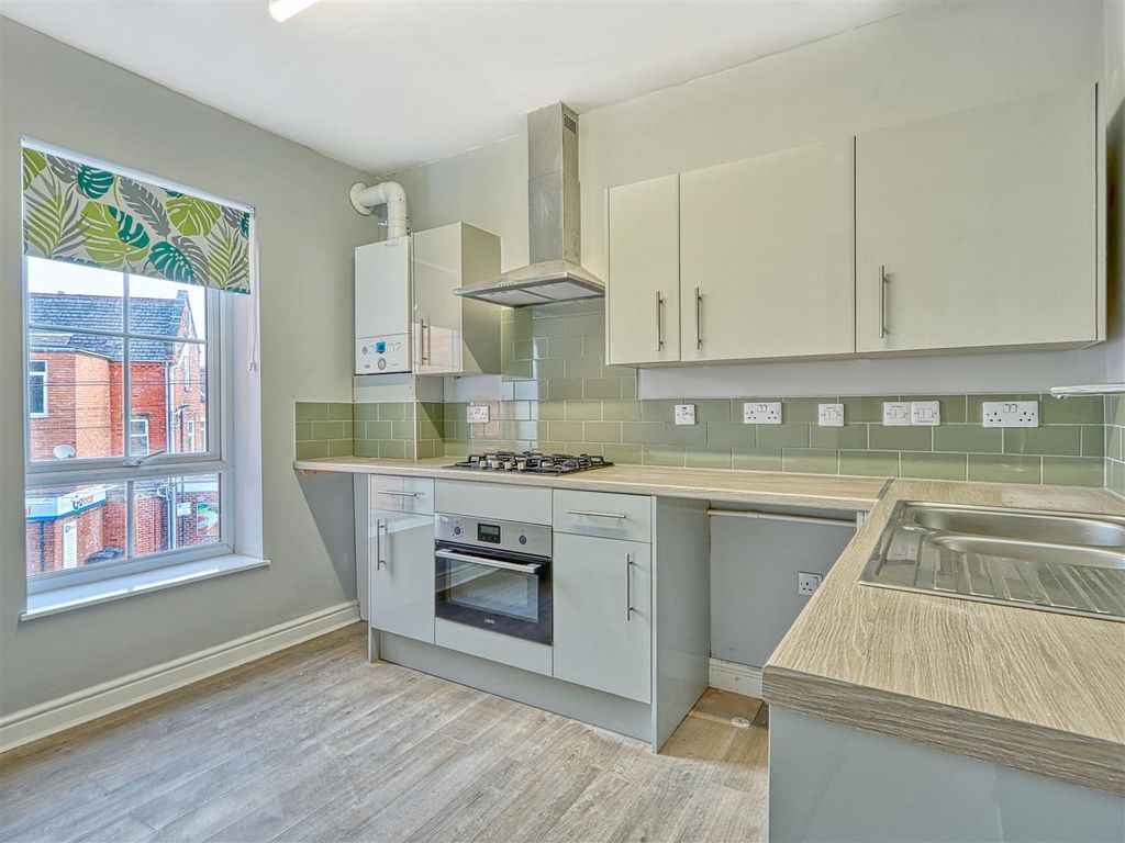 Property photo 1 of 12 Kitchen