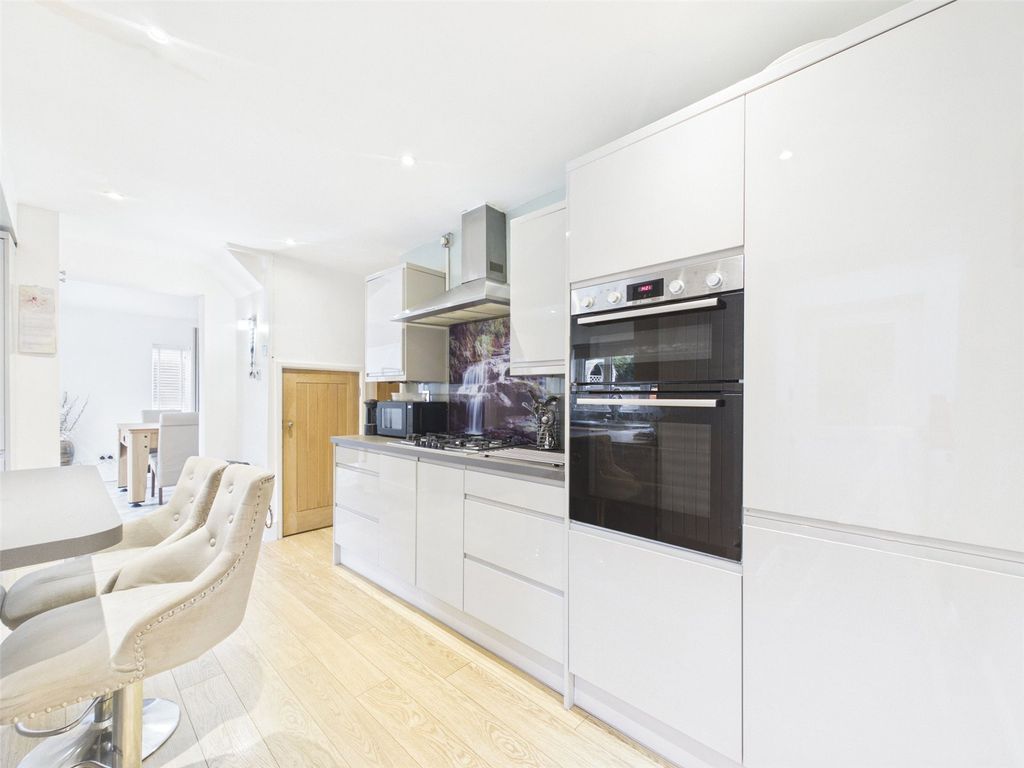 Property photo 3 of 23 Picture No. 07