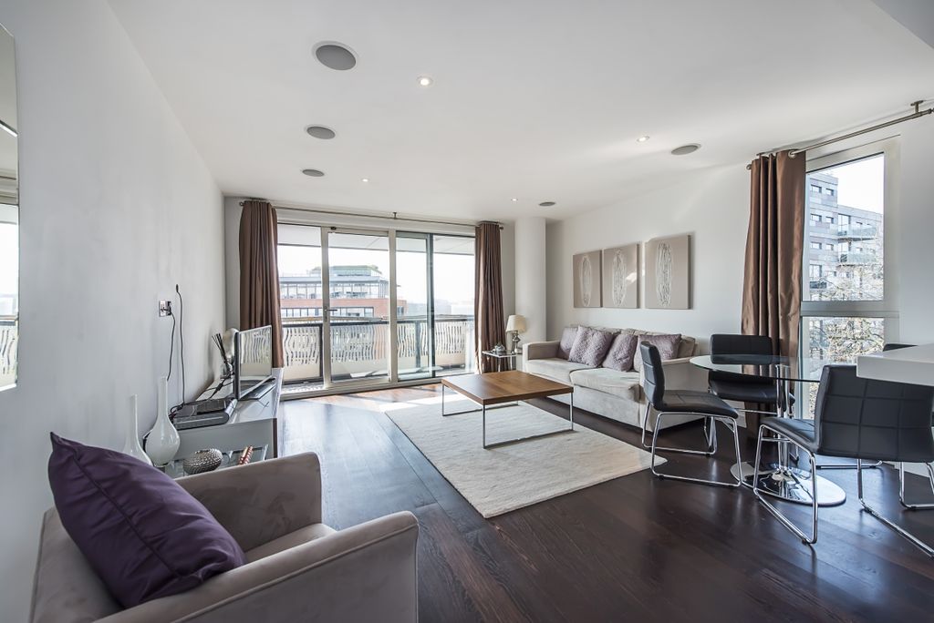 Property photo 1 of 12 Reception Room