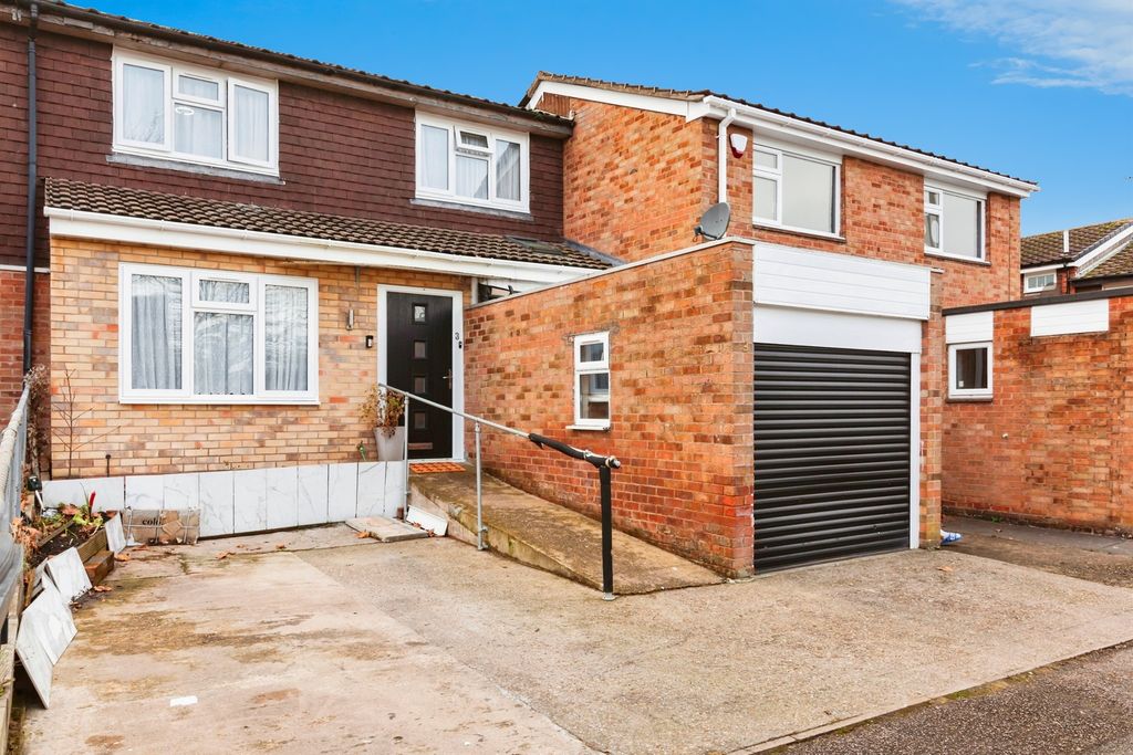 Property photo 1 of 15