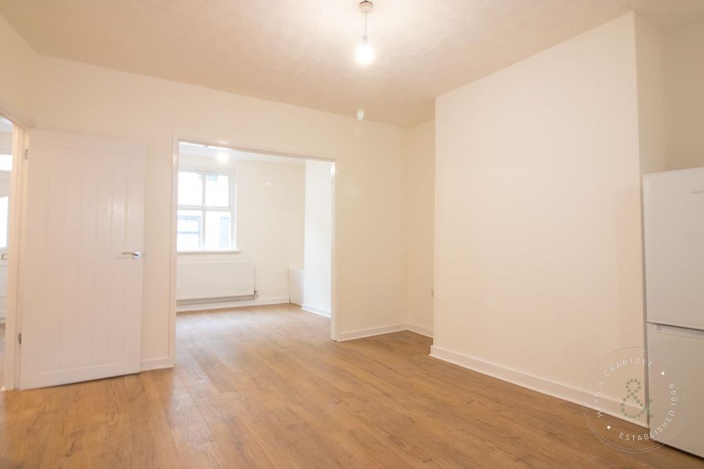 Property photo 2 of 9 Jenkins Street-7.Jpg
