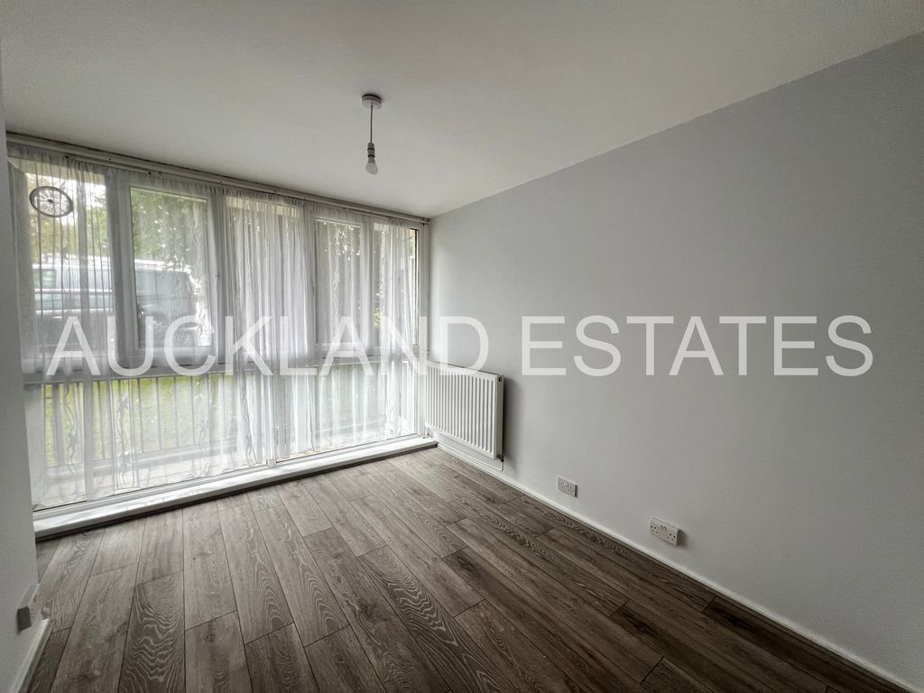 Property photo 3 of 4