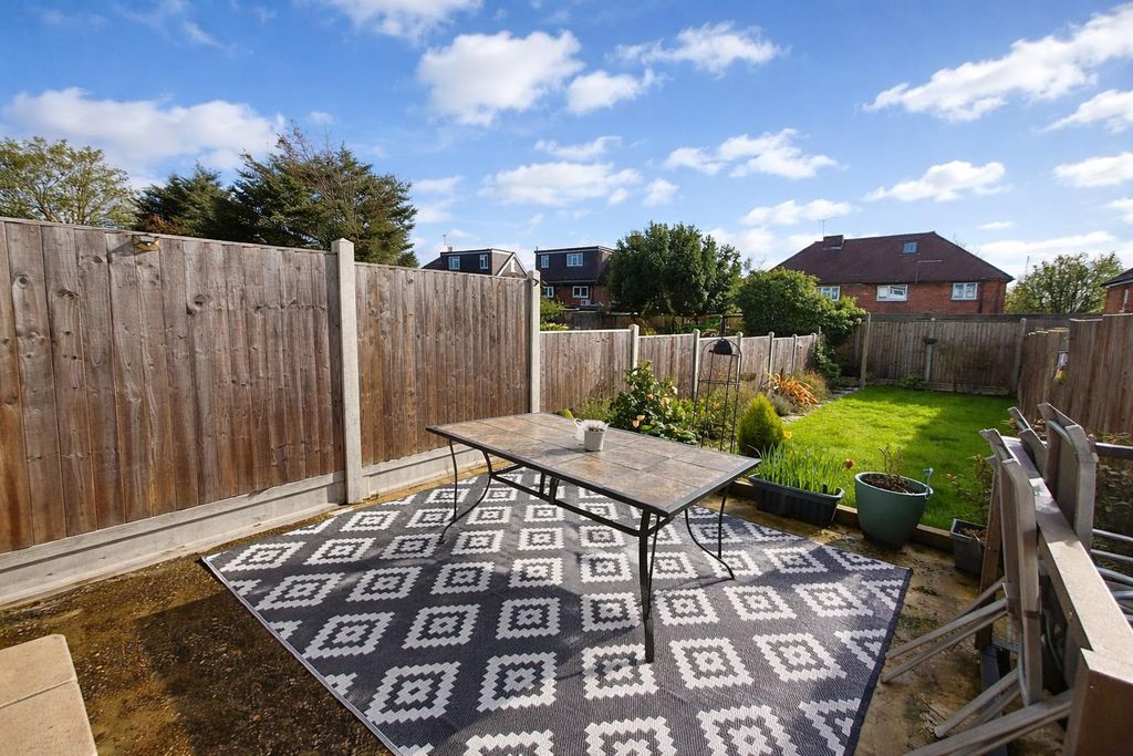 Property photo 3 of 13 Fee48330-Aa0A-4935-9581-E9A6c0Bb0395.Png