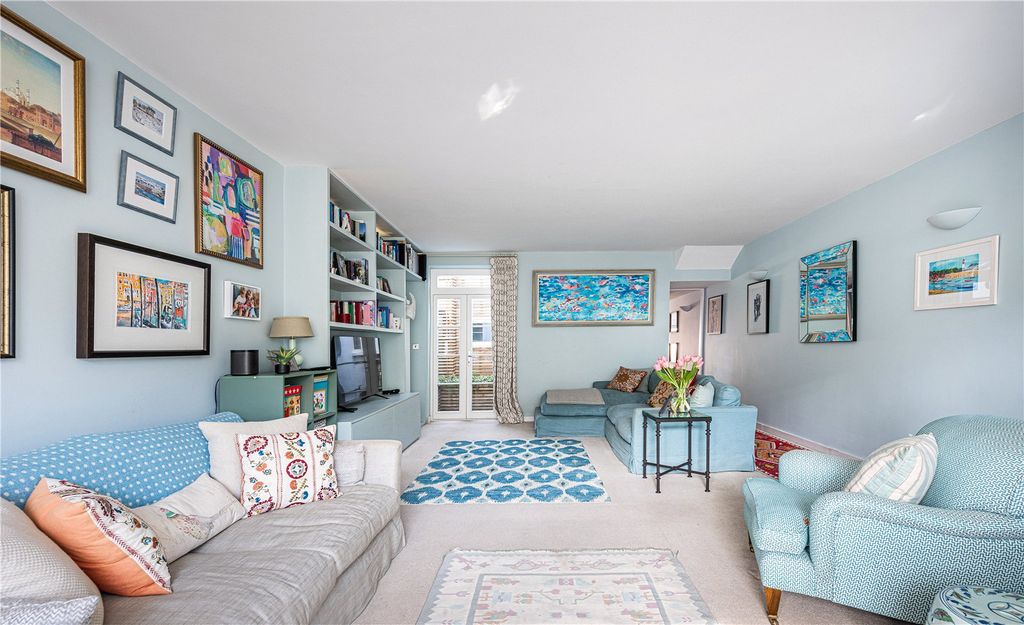 Property photo 2 of 14 Picture No. 13