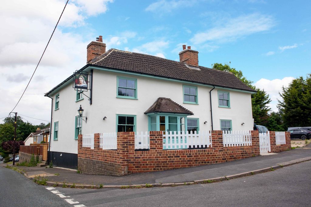 Property photo 1 of 12