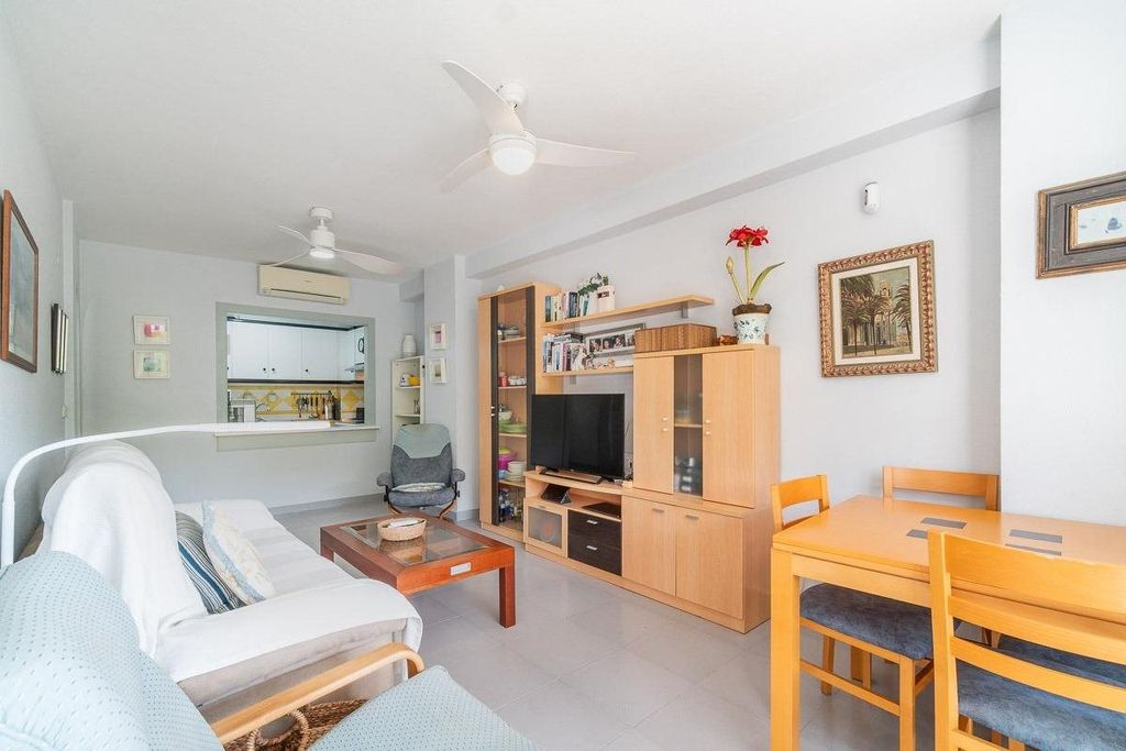 Property photo 2 of 42