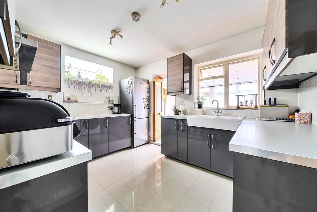 Property photo 3 of 20 Picture No. 14