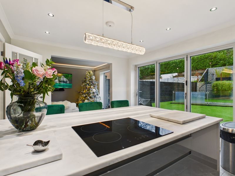 Property photo 3 of 37 Photo 13