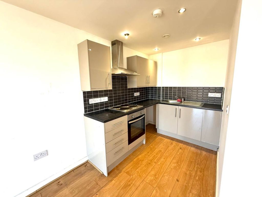 Property photo 3 of 10 Img_9063