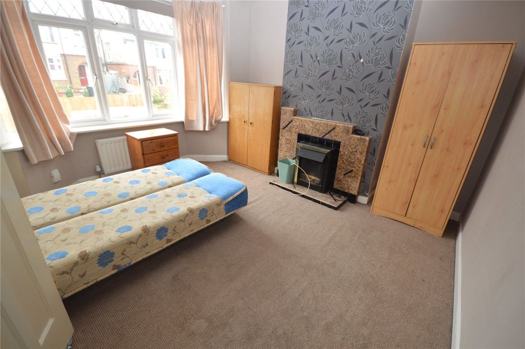 Property photo 2 of 11 Picture No. 03