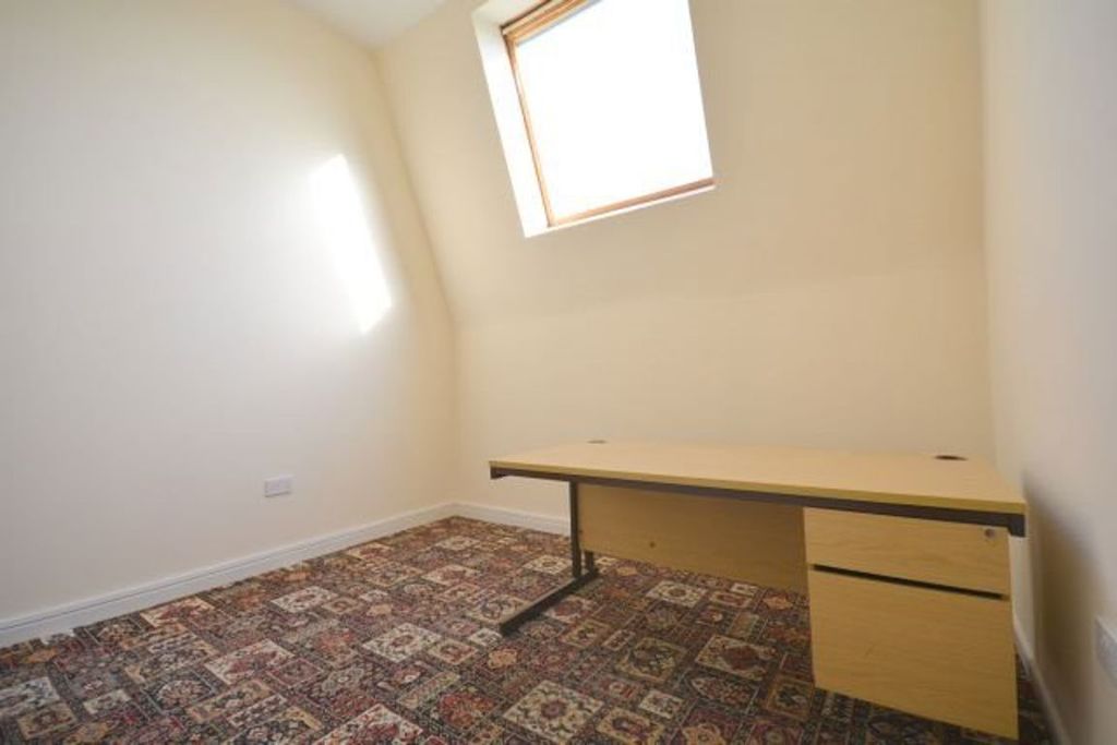 Property photo 3 of 8