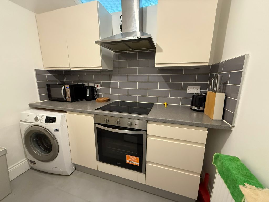 Property photo 3 of 5