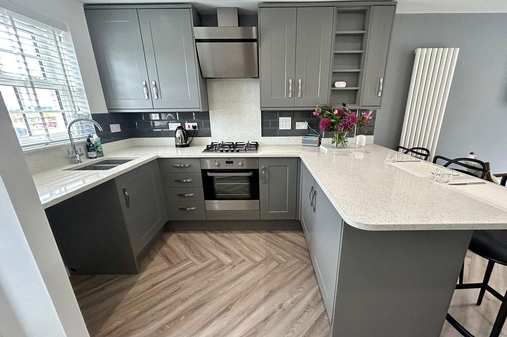 Property photo 2 of 12 Picture No. 04