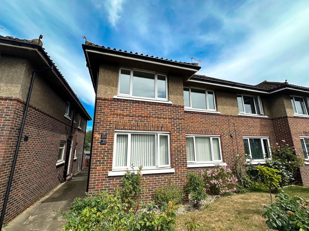 Property photo 1 of 5