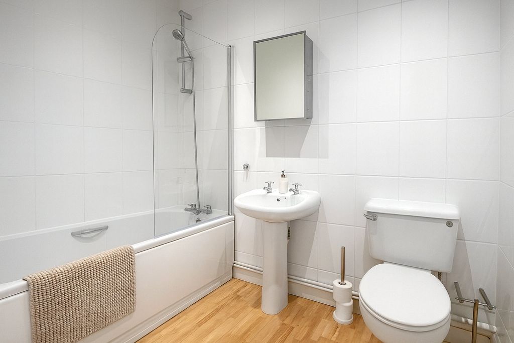 Property photo 3 of 9 Picture No. 26