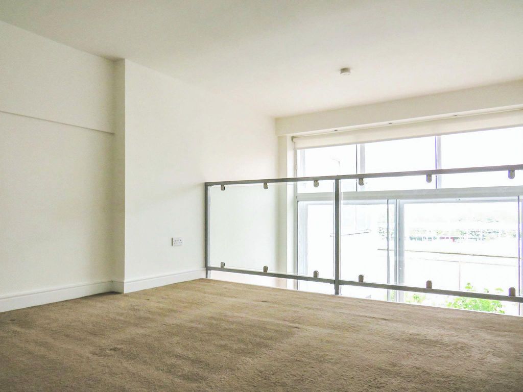 Property photo 2 of 8 Bedroom 1