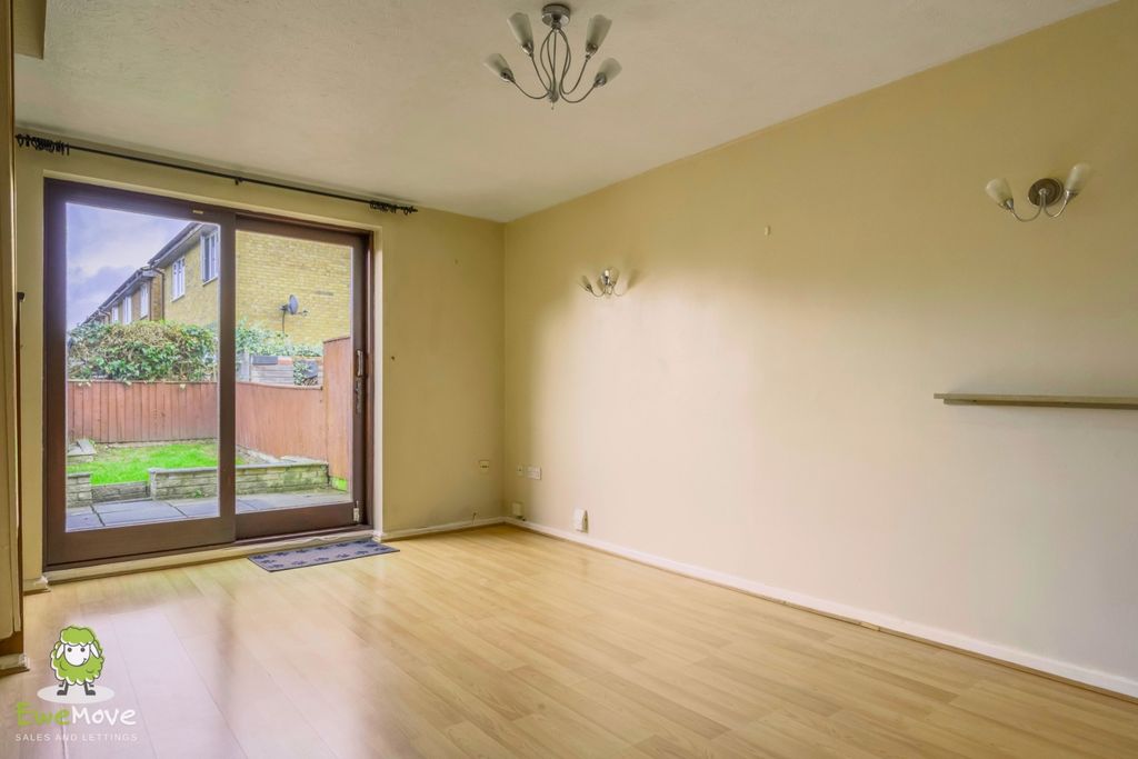Property photo 3 of 16 15