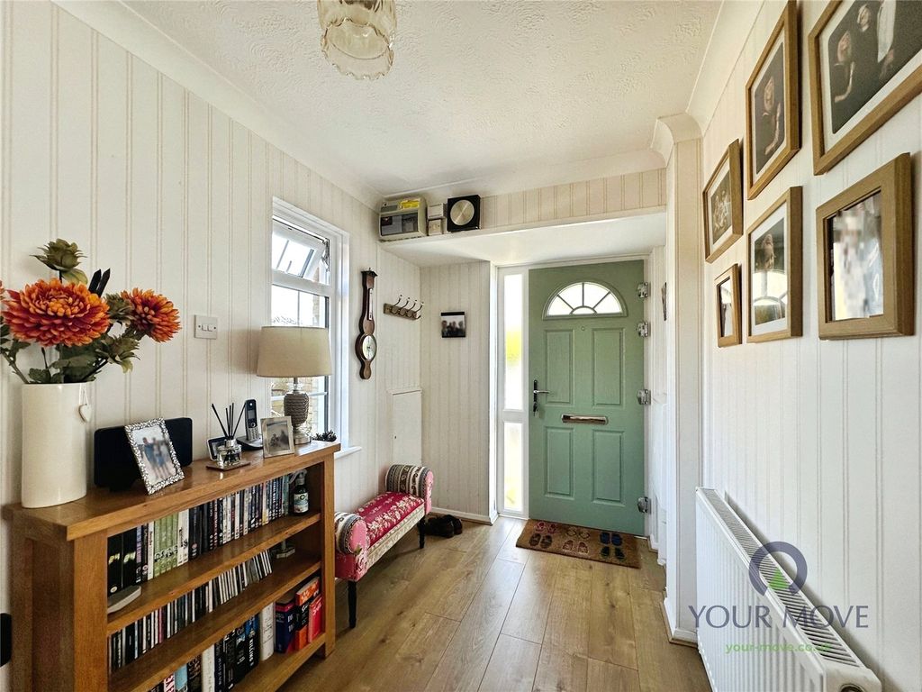 Property photo 3 of 24 Hallway