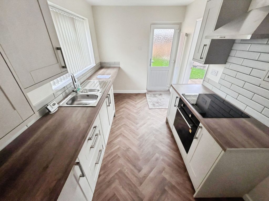 Property photo 3 of 11 Pbox-Img.Jpg