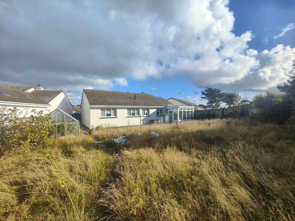 Property photo 2 of 13 Garden