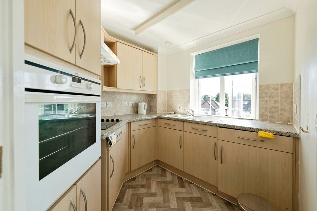 Property photo 2 of 13 Kitchen