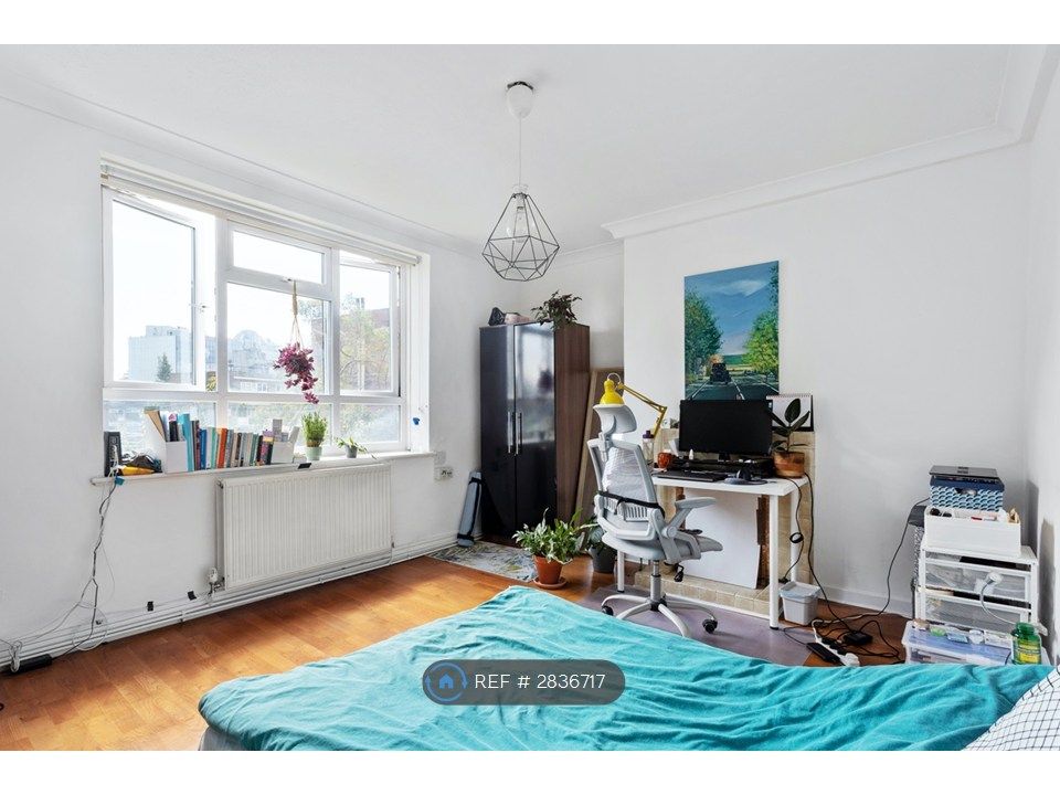 Property photo 3 of 12