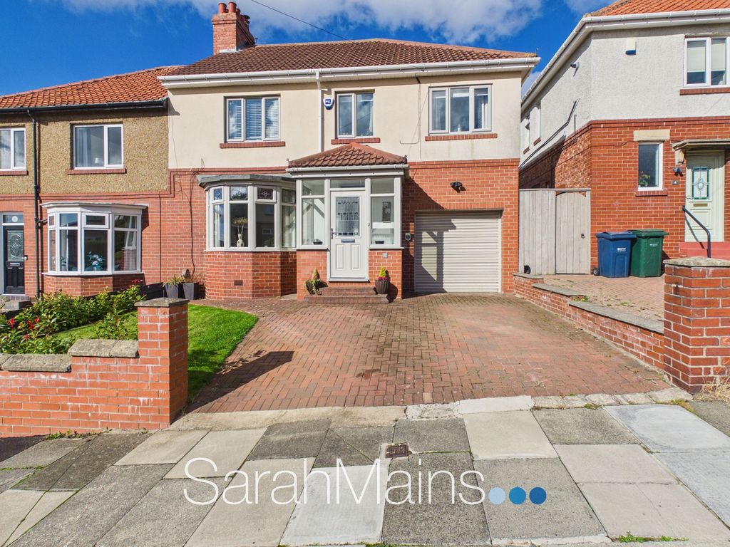 Property photo 1 of 15 External