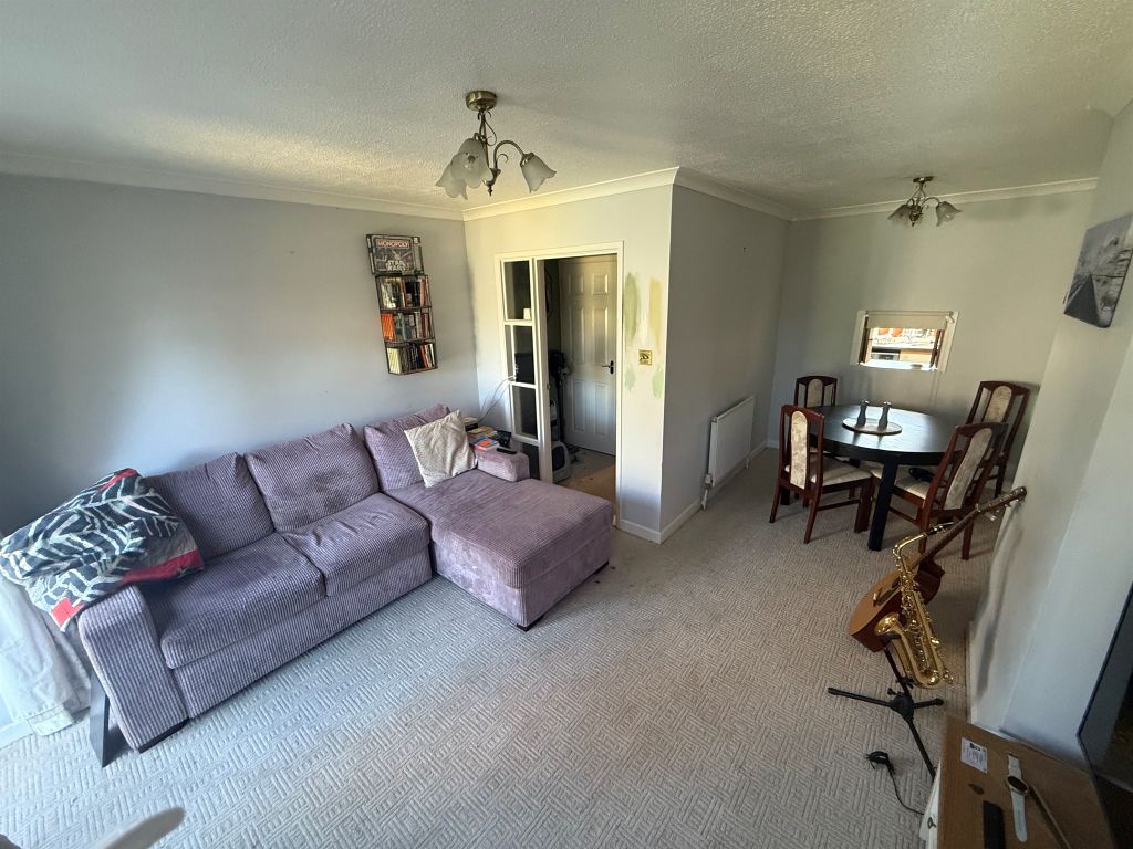 Property photo 2 of 6