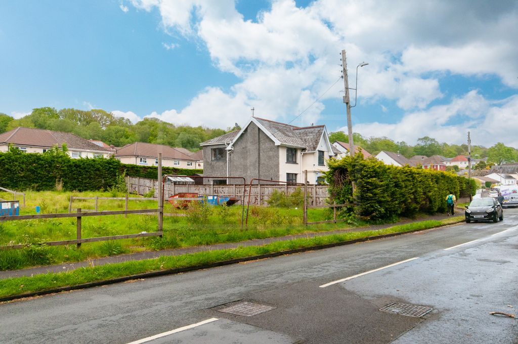 Property photo 3 of 7 Dsc_0430-Edit