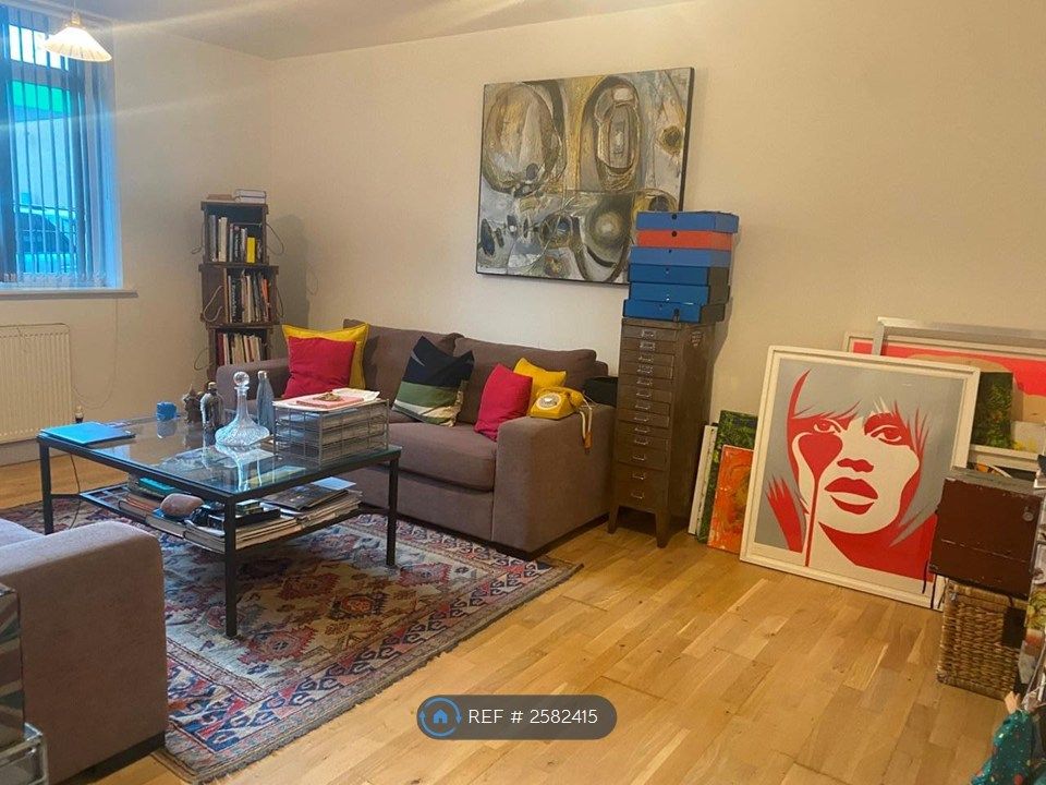 Property photo 1 of 7 Seating Room