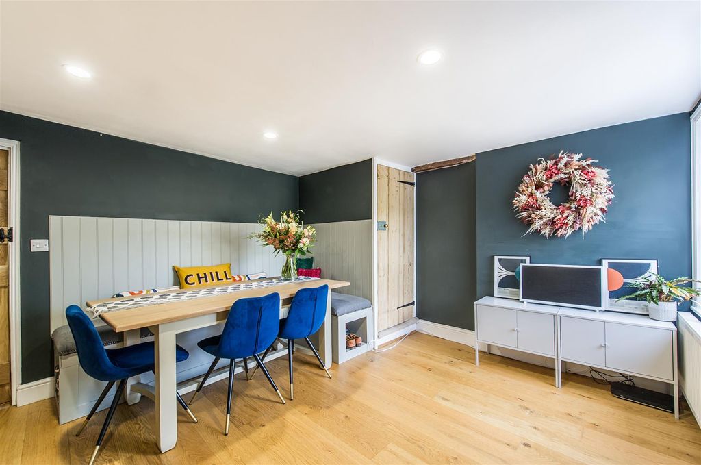Property photo 3 of 18 12Eaststreet-07.Jpg
