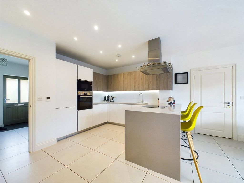 Property photo 2 of 13 Picture No. 25