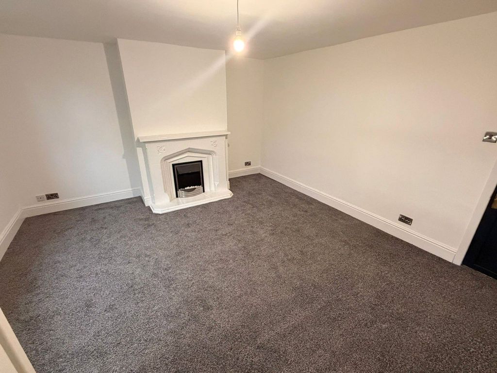 Property photo 3 of 8 Picture No. 21