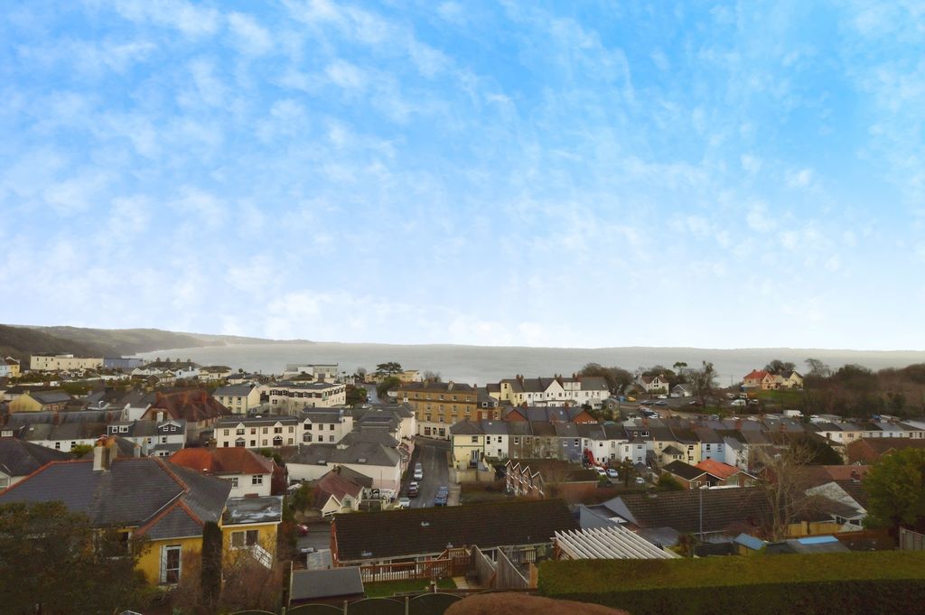 Property photo 2 of 12 View