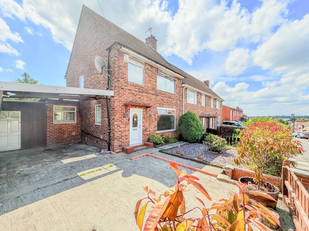 Property photo 1 of 12 External