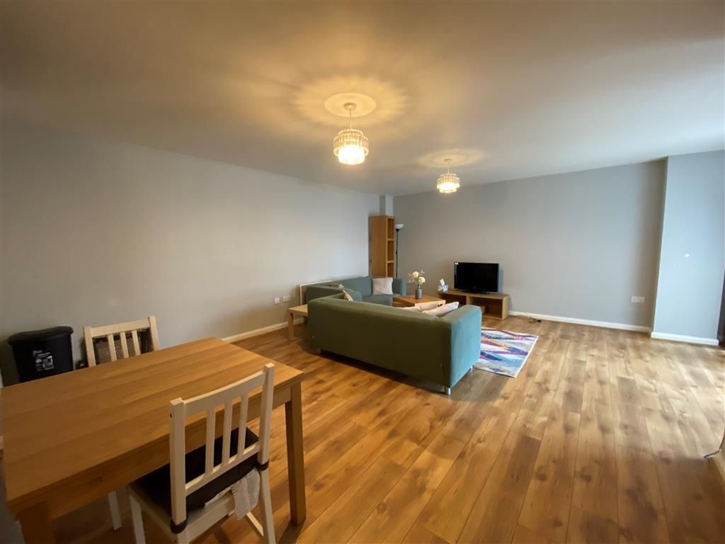 Property photo 2 of 12 Image