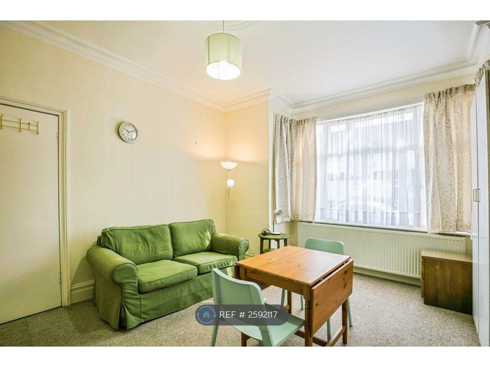 Property photo 3 of 22