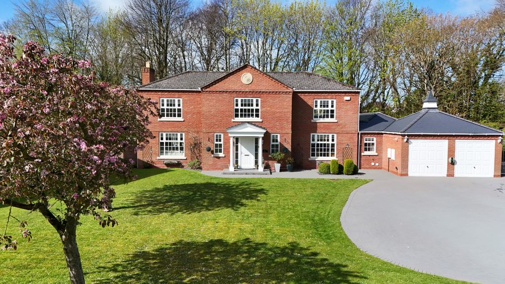 Property photo 1 of 30 4802022