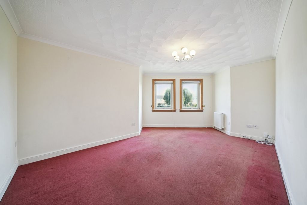 Property photo 2 of 17 Picture No. 10
