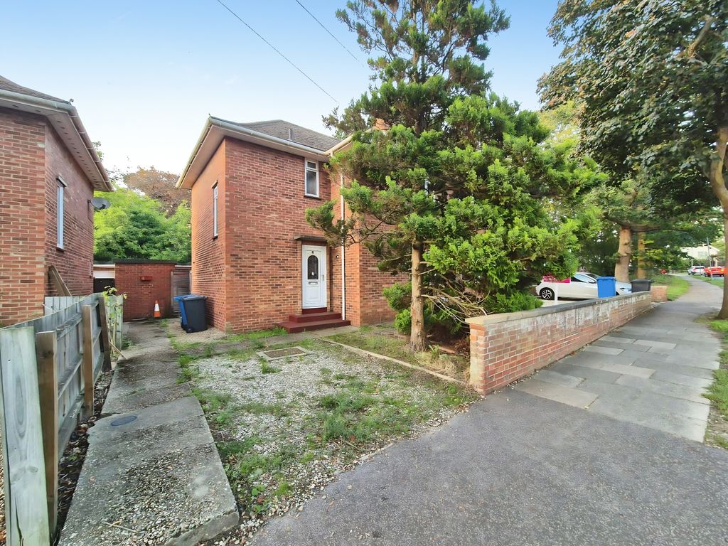 Property photo 1 of 16 Image